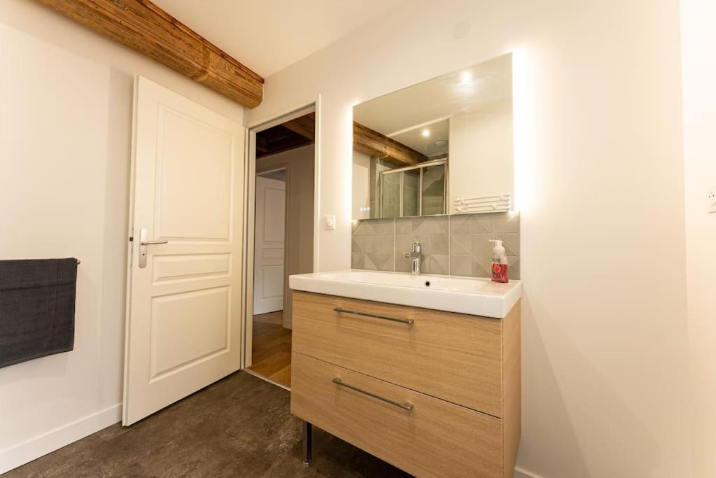 Le « Victor Hugo » Valence Centre Apartment Exterior photo